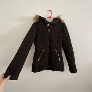 Black puffer jacket
